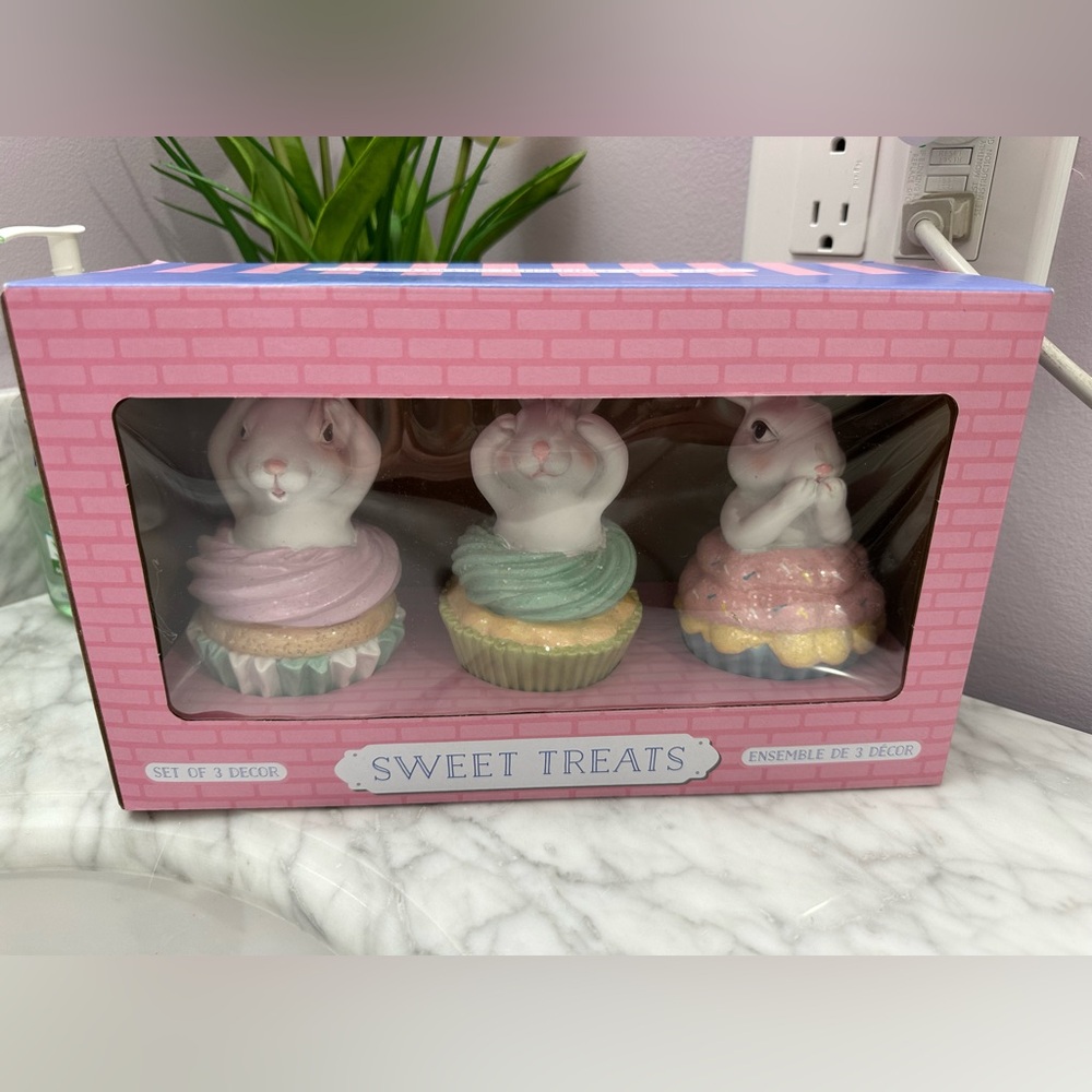 Sweet Treats Bunny Decor Set